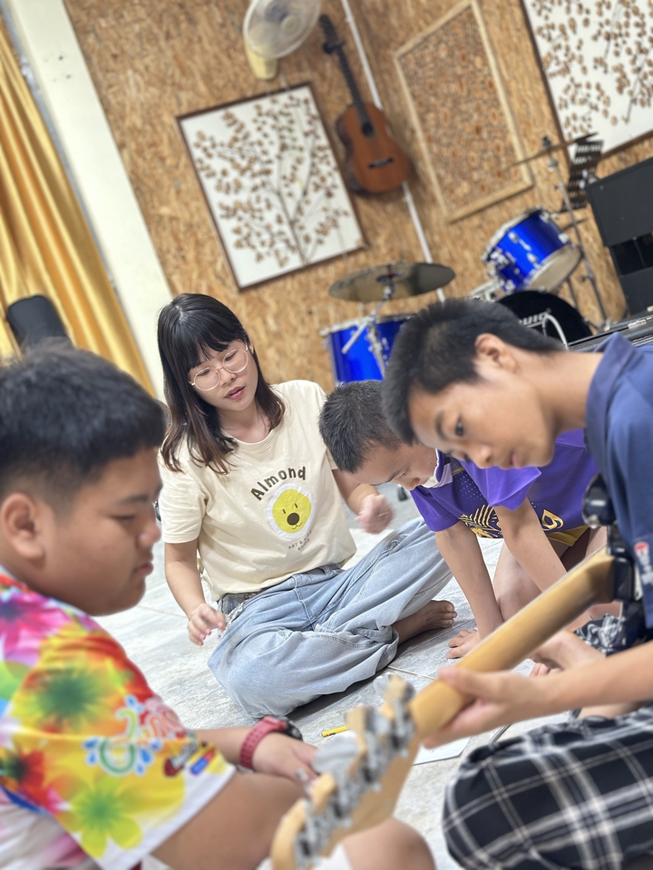 Guitar class 3